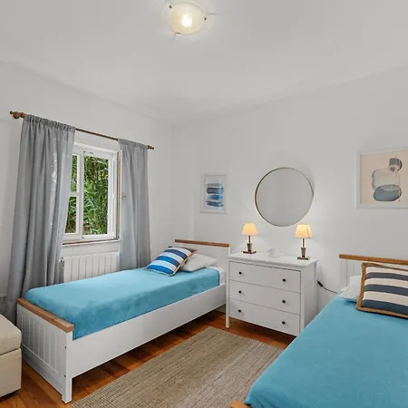 Mia Lea Fuer 6 Personen Holiday home Tar-Vabriga